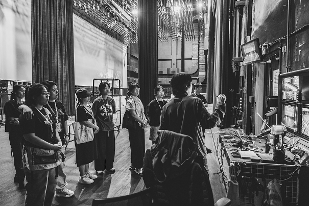 백 스테이지 투어 2